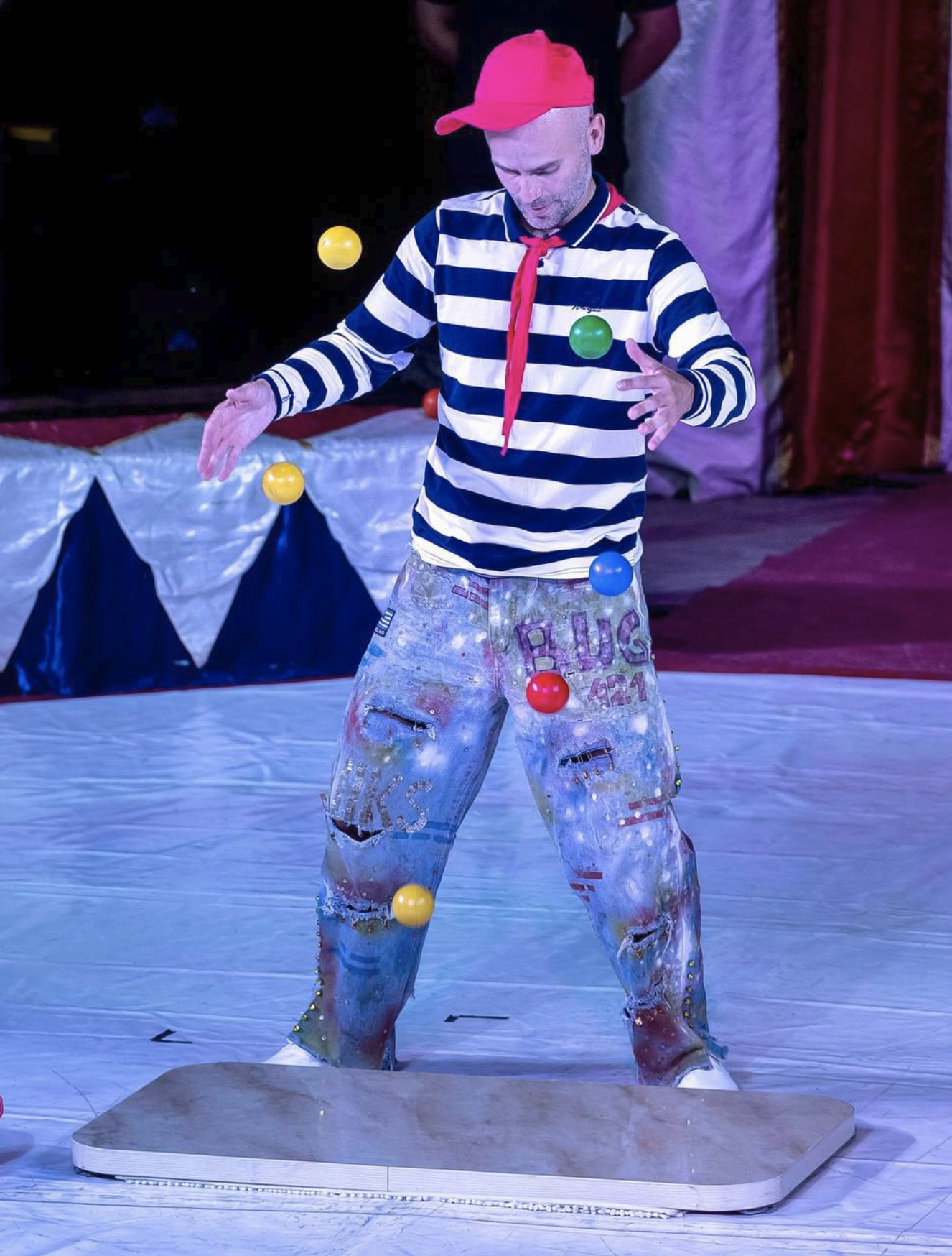 Цирк Маска 2026